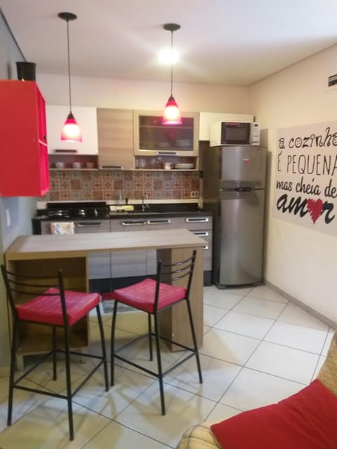 Kitchen or kitchenette, Dining area, stove