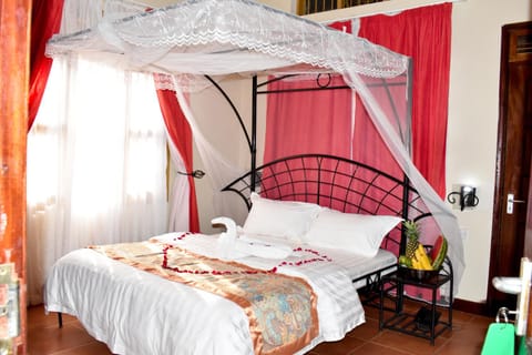 Photo of the whole room, Decorative detail, Bedroom