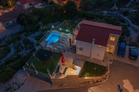 Property building, Night, Bird's eye view, Pool view, Street view, Swimming pool, sunbed