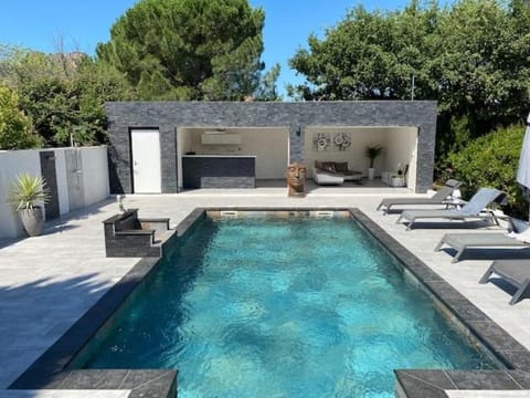 La désirée'ade House in Roquebrune-sur-Argens