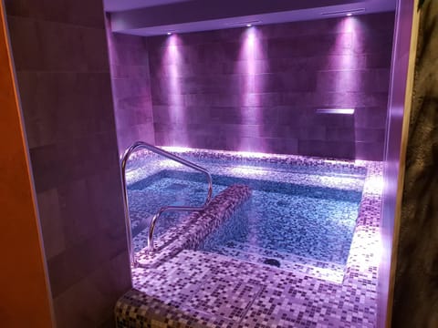 Hot Tub, Spa and wellness centre/facilities, Swimming pool