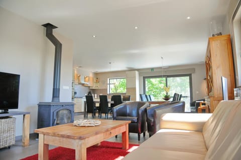 Nid des Amis House in Wallonia, Belgium