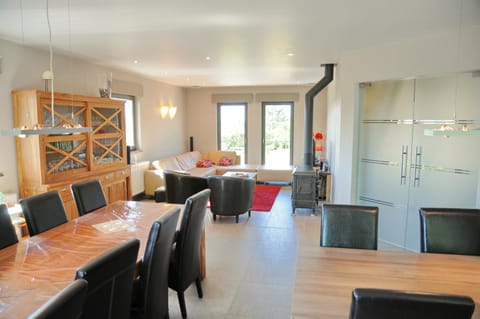 Nid des Amis House in Wallonia, Belgium