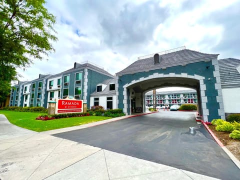 Property building, On site