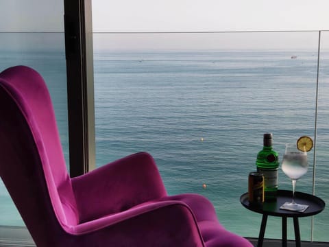 Balcony/Terrace, Living room, Sea view