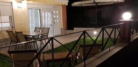 The Ruby Apartment in Nea Peramos