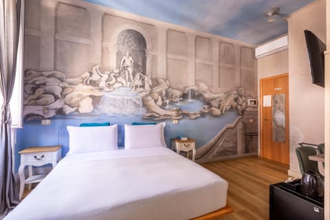 Bed, TV and multimedia, Photo of the whole room, Bedroom