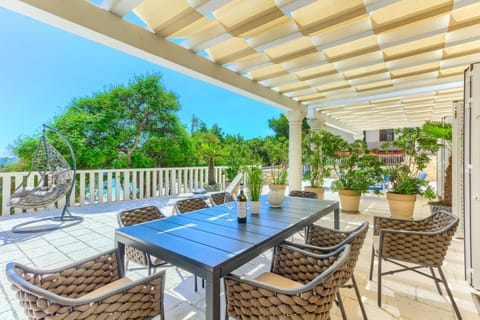 Patio, Day, View (from property/room), Balcony/Terrace, Dining area