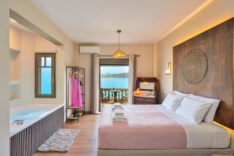 East Seafront Suite Apartment in Chania