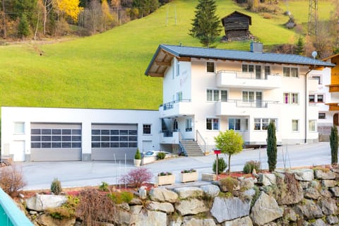 Natural landscape, Garden