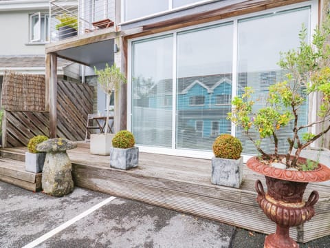 The Mushroom House Apartment in Wales