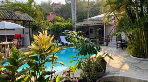 Chez Marine Guest House Bed and Breakfast in Armacao dos Buzios