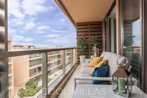 Balcony/Terrace, Garden view, Street view
