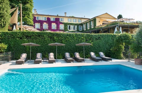 Spring, Pool view, Swimming pool, sunbed