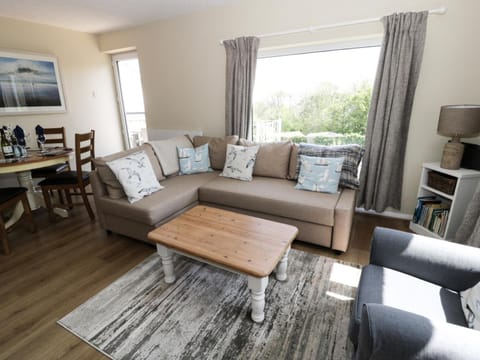 Sea View House in Wales