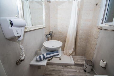 Alexandros Apartment hotel in Poros