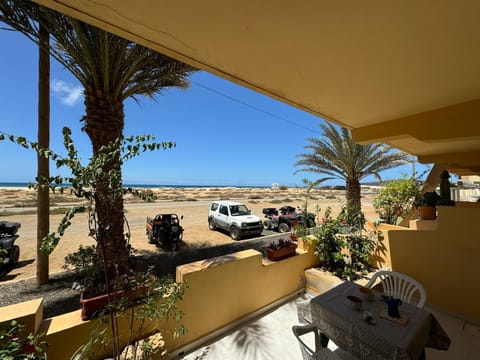 Property building, Balcony/Terrace, Sea view
