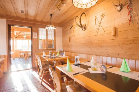 Decorative detail, On site, Mountain view, Street view