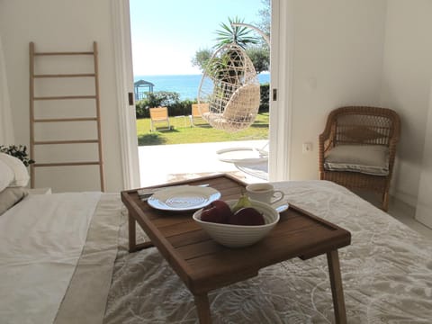 Garden, Balcony/Terrace, Seating area, Bedroom, Garden view, Sea view