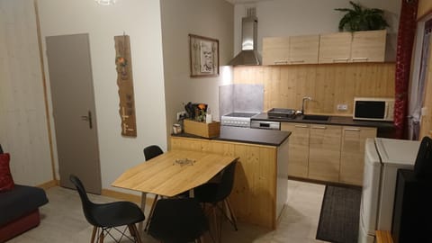 Gîte tout confort 4 personnes House in Besse-et-Saint-Anastaise