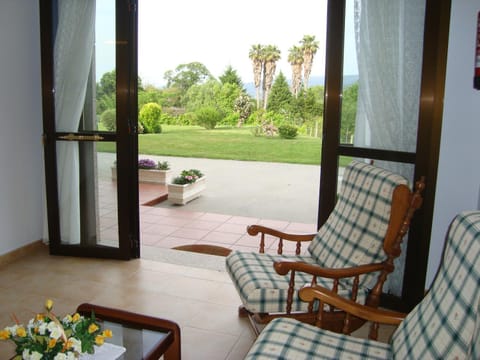 Balcony/Terrace, Living room, Seating area, Garden view