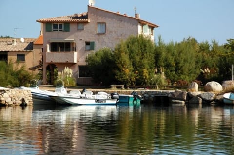 Property building, Lake view