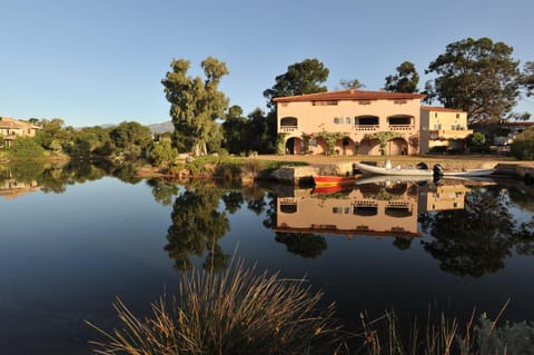 Property building, Lake view, Sea view