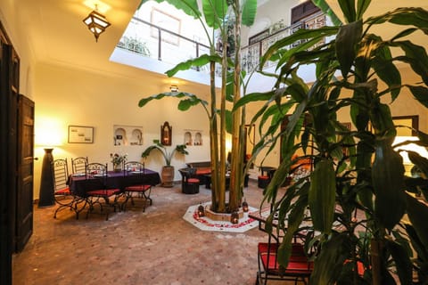 Patio, Restaurant/places to eat