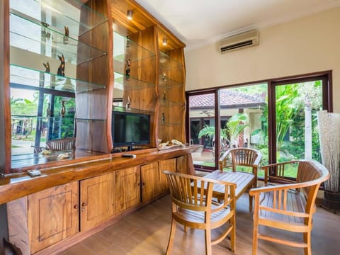 Hotel Melamun Campground/
RV Resort in Buleleng