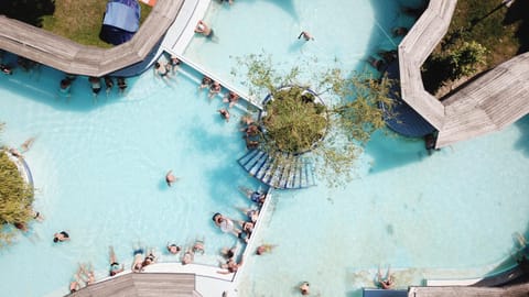 Bird's eye view, Swimming pool