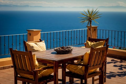 Balcony/Terrace, Sea view, Area and facilities