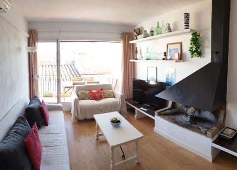 Marquina Apartment in Cadaqués