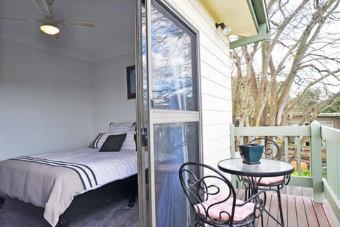 Bed, Balcony/Terrace, Bedroom