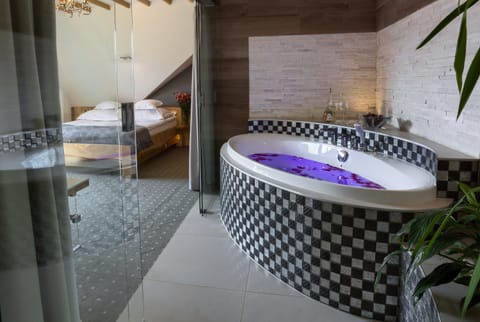 Bathroom, Bedroom