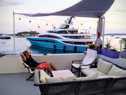 Patio, Balcony/Terrace, Lounge or bar, Sea view