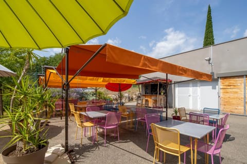 Restaurant/places to eat, Meals