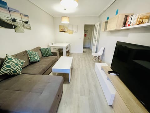 Communal lounge/ TV room, Living room