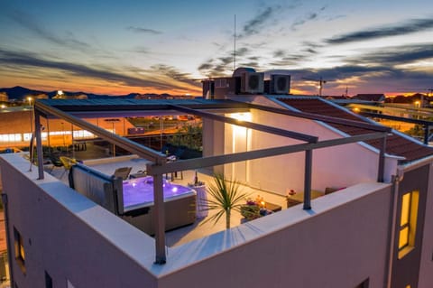 Hot Tub, Balcony/Terrace, Sunset