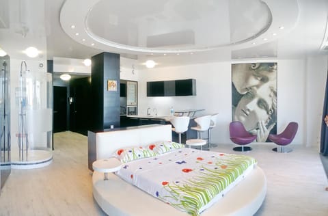 Bed, Photo of the whole room, Photo of the whole room