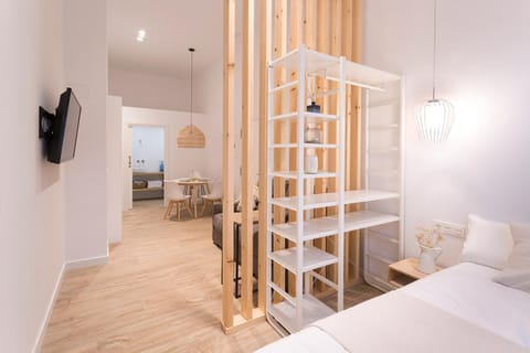 Bathroom, Kitchen or kitchenette, Living room, Bedroom