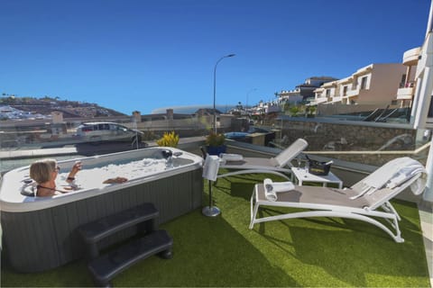 Hot Tub, Balcony/Terrace