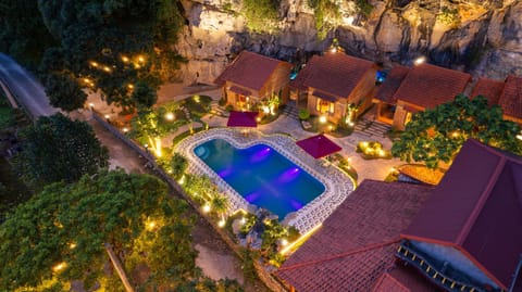 Bird's eye view, Swimming pool