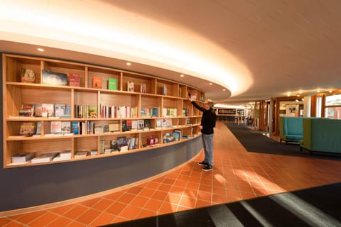 Library, Lobby or reception