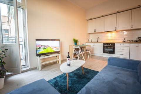 Kitchen or kitchenette, Living room