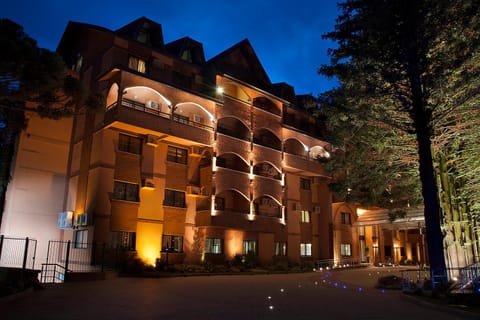 Property building, Facade/entrance, Night