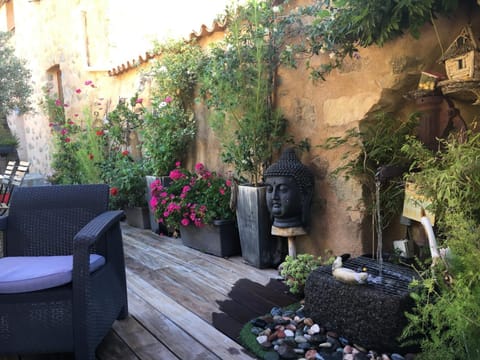 Property building, Patio, Spring, People, Decorative detail, Hiking, Cycling, Garden view, Mountain view, Sunrise