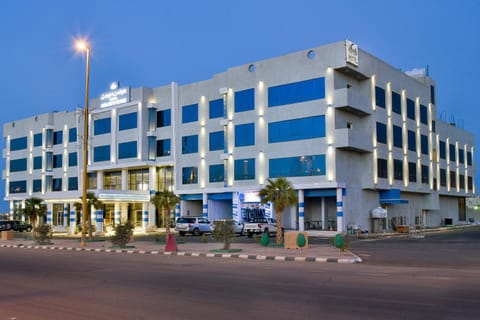 Property building, Neighbourhood, Street view, Location
