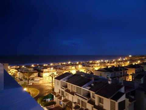 Night, Balcony/Terrace, City view, Sea view