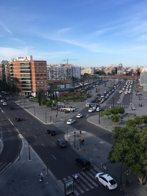 Nearby landmark, Street view