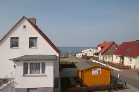 Neighbourhood, Natural landscape, View (from property/room), Lake view, Street view